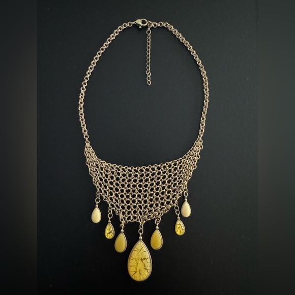 Vintage Monet Bib Necklace - Picture 3 of 9